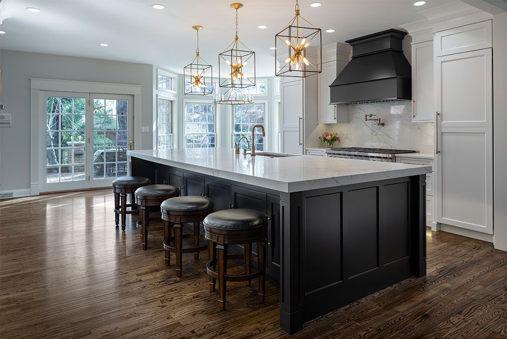 Pittsburgh, PA kitchen remodel with large island